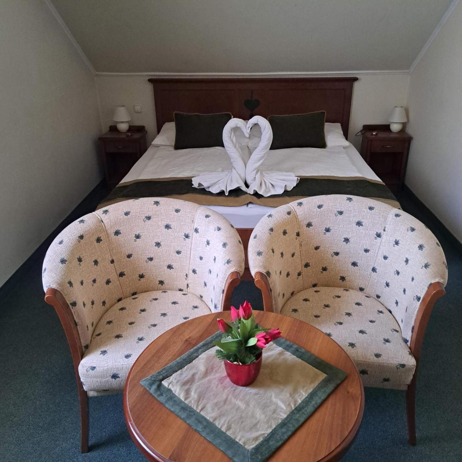 Kigyosi Csarda & Panzio Bed & Breakfast Fulopszallas Bagian luar foto