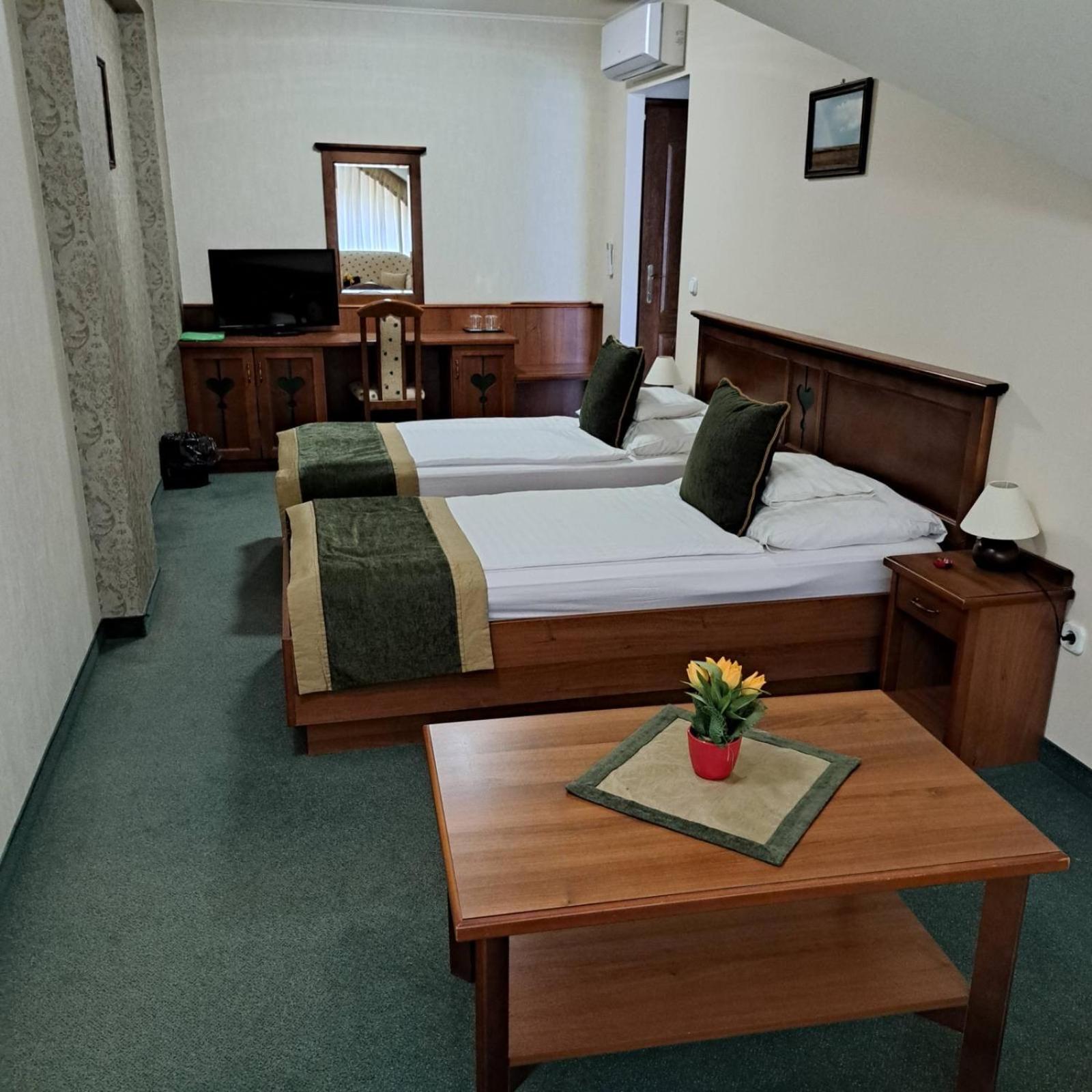 Kigyosi Csarda & Panzio Bed & Breakfast Fulopszallas Bagian luar foto
