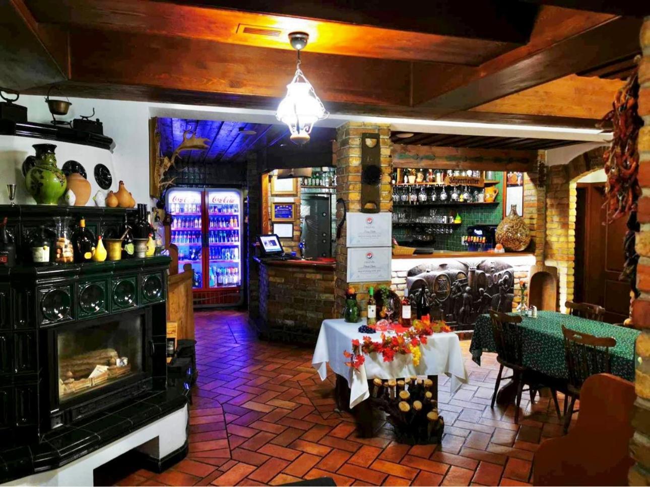 Kigyosi Csarda & Panzio Bed & Breakfast Fulopszallas Bagian luar foto